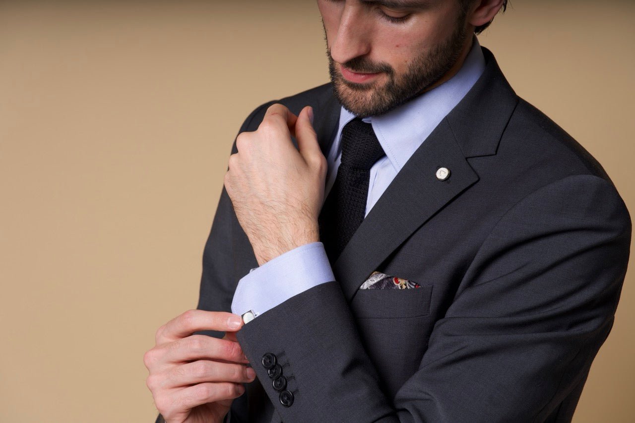 Collection Banner Image for: Pinzas para billetes de oro para hombres