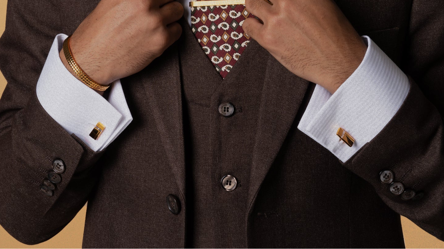 How to Wear Cufflinks Properly: A Guide for Business, Formal, and Casu ...